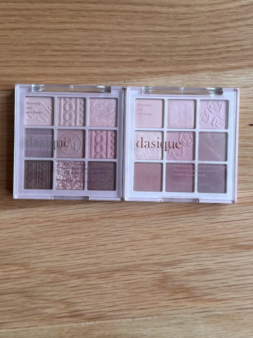 DASIQUE Eyeshadow Palette - #16 violet knit & #27 rose milk tea